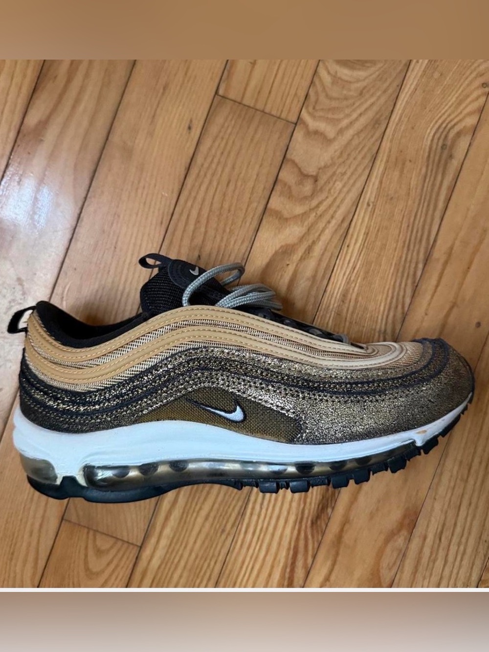 Women’s Nike air max golden gals